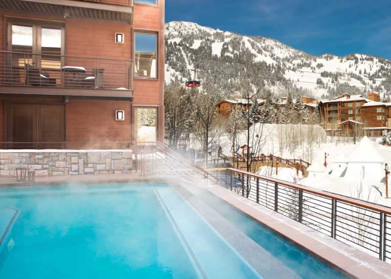 11 Heated Outdoor Pools Ideal for Winter Vacations