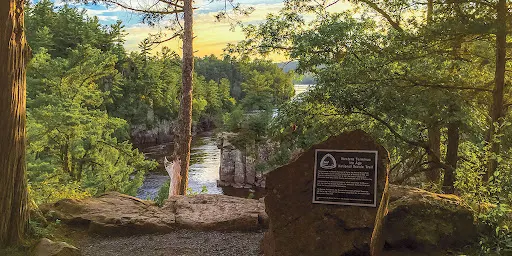 Trail Banner