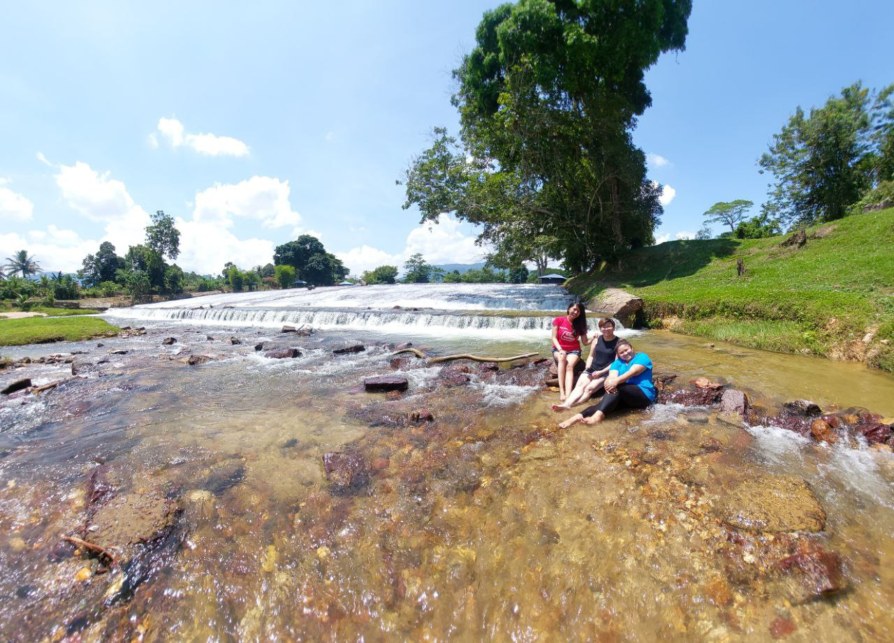 Ampang Pecah waterfall, Alur Lempah | Ummi Goes Where?