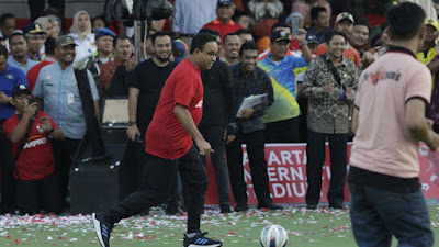 Keren!, Siapa Saja Boleh Main Gratis, Cerita Anies Bangun 5 Lapangan Sepak Bola Berstandar FIFA di Jakarta