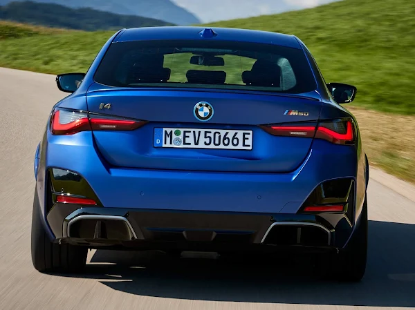 BMW i4 M50: sedã elétrico chega para enfrentar o Audi e-Tron GT RS