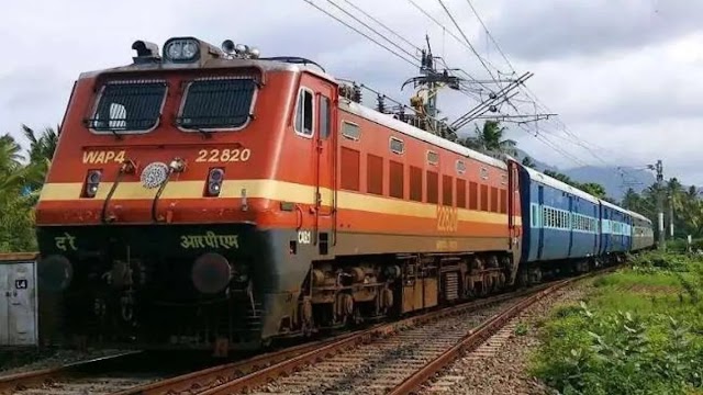 MP News IRCTC : तीन रेल जोन ने पैसेंजर ट्रेनों का किराया घटाया, जानिए अब कितने रुपए हुआ किराया 