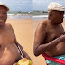 VÍDEO: Aposentado, Milton Nascimento aproveita praia na Bahia