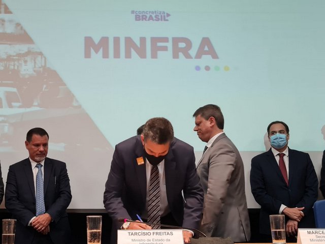 Ministério da Infraestrutura autoriza construção de ferrovia ligando Piauí ao Porto de Suape