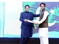 Premier Imran Khan awards certificate of appreciation to Malik Adnan, who tried to save Priyantha Kumara.