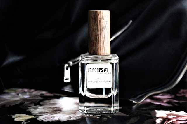 Aux Corps Anonymes Le Corps, parfum Aux Corps Anonymes Le Corps, Aux Corps Anonymes Le Corps eau de parfum avis, Aux Corps Anonymes Le Corps perfume review, Aux Corps Anonymes Le Corps revue, parfum Le Corps Aux Corps Anonymes, nouveau parfum boisé, parfum boisé, parfum de niche homme, parfum de niche femme, revues parfum, avis parfums femme, perfume magazine