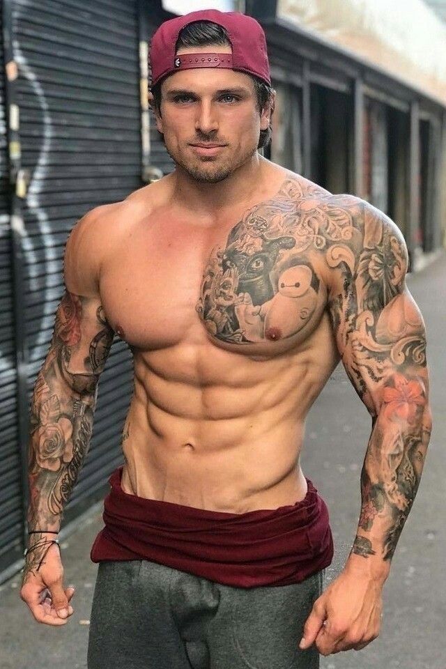 strong-shirtless-tattoo-man-masculine-alpha-daddy