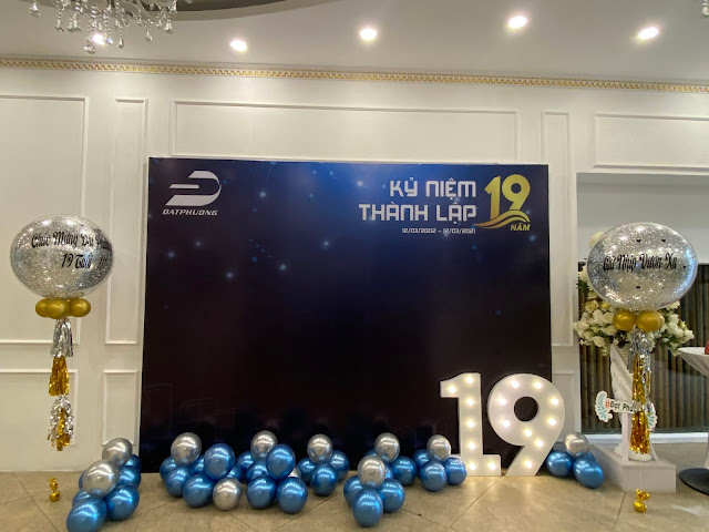 Trang trí sinh nhật công ty tại Hà Nội
