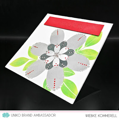 KomMa-designed_K1-1565_LayeredThoughtfulFlowers#3