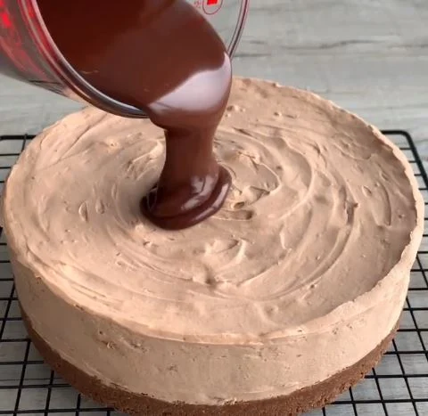 Chocolate Chip Cookie Cheesecake
