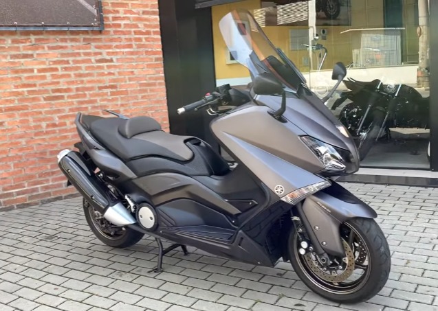 Yamaha T-Max 530