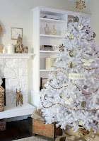 Ideas para decorar un árbol de Navidad blanco