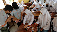 Kantor Pos Brebes Sosialisasi Pospay Di SMK Muhammadiyah Larangan