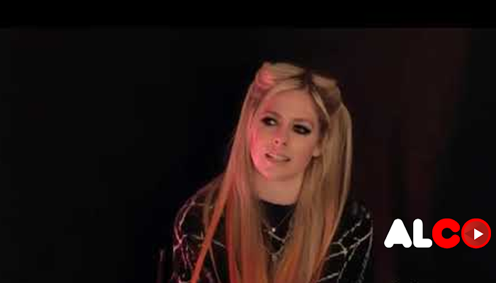 Entrevistas: Avril Lavigne en iHeartRadio International Women's Day - 08.03.2022