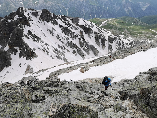 Relacja z wejścia na Tetnuldi (4858m), granią południowo zachodnią. Gruzja. Swanetia. Kaukaz.