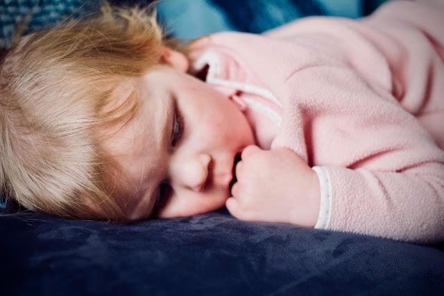 How to deal with toddler sleep regression