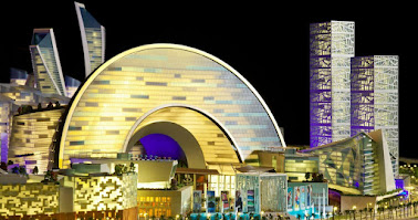 Dubai UAE. Air Conditioned City Of Dubai Mall. Dubai Mall. AC City Of Dubai.