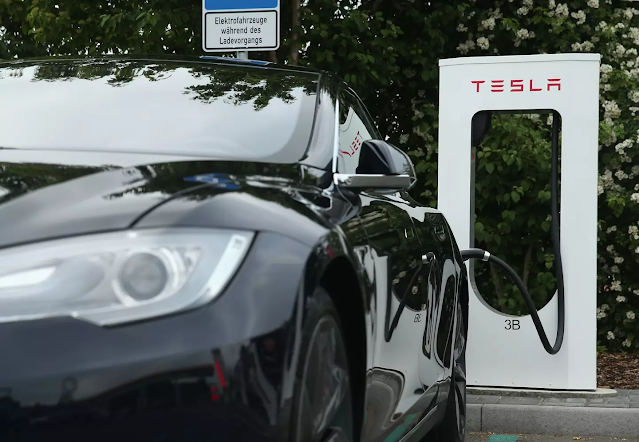 How Much Does It Cost to Charge a Tesla Car?