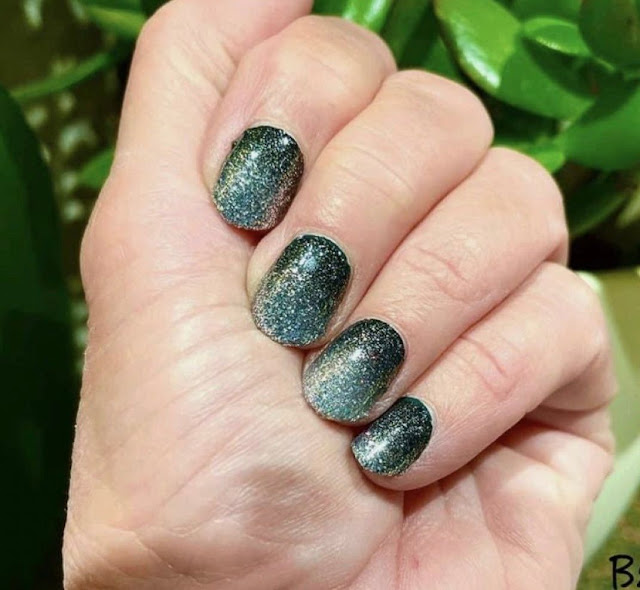 Dazzling Glitter Fade Night Party Nail Art