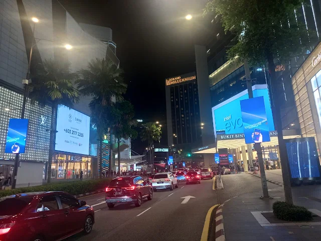 Pavilion Digital Billboard, Pavilion LED Billboard, Pavilion Digital Screen, Pavilion LED Screen, Pavilion Digital Billboard Advertising, Pavilion LED