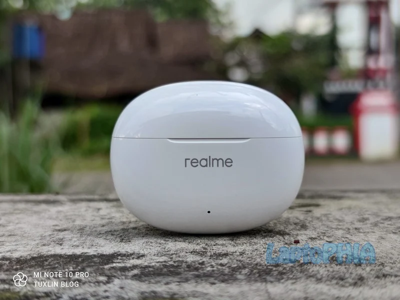 Desain Realme Buds T100