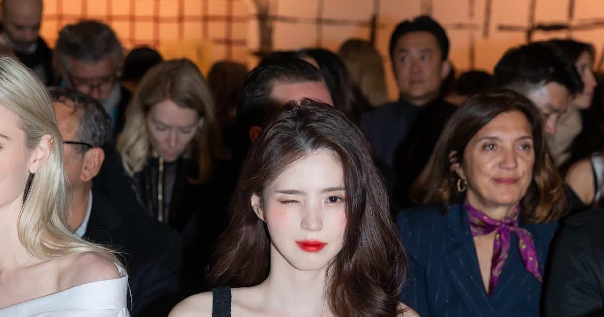 [theqoo] UNRELEASED PHOTOS OF HAN SOHEE AT THE DIOR SHOW