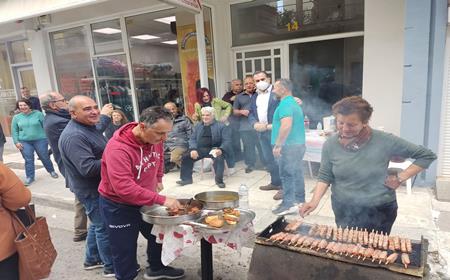 Τσικνοπέμπτη στην Καλαμάτα γιατί η φτώχεια...θέλει καλοπέραση