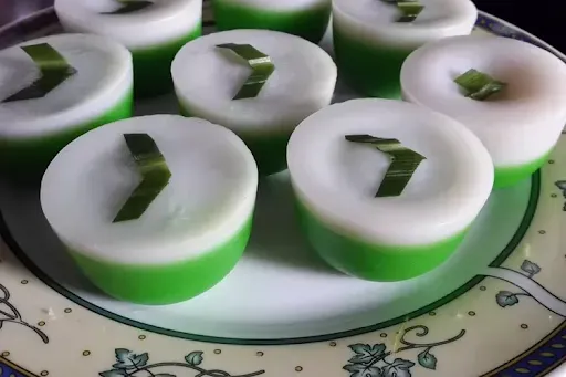 Proses Pembuatan Talam Pandan