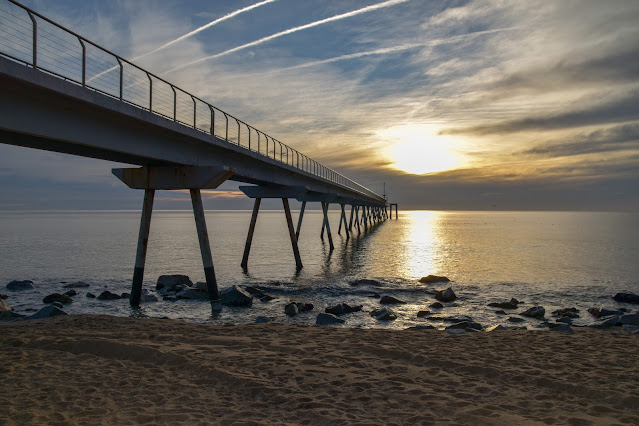 El Puente del Petróleo, Badalona (Cataluña).