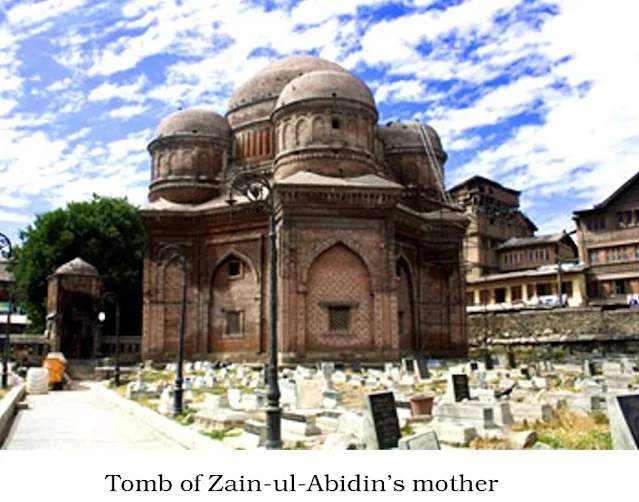Tomb of Zain ul Abdin's mother