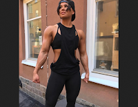 Female bodybuilder Sophie Arvebrink trains and poses chest says “girls, do not be afraid of tit-training!”