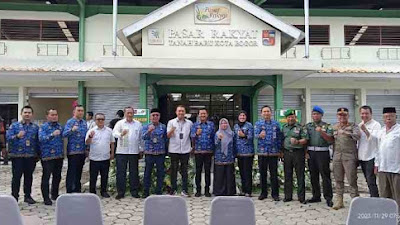 Menteri Perdagangan Zulkifli Hasan didampingi Wali Kota Bogor Resmikan Pasar Tanah Baru Kota Bogor