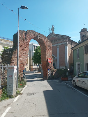 Old Roman gate in Borgo San Guiliano on way to canal harbour in Rimini.