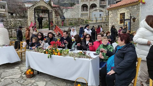 Κυριακή στο χωριό ξανά