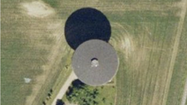 Flying Saucer craft on Google Earth over Mexican field.
