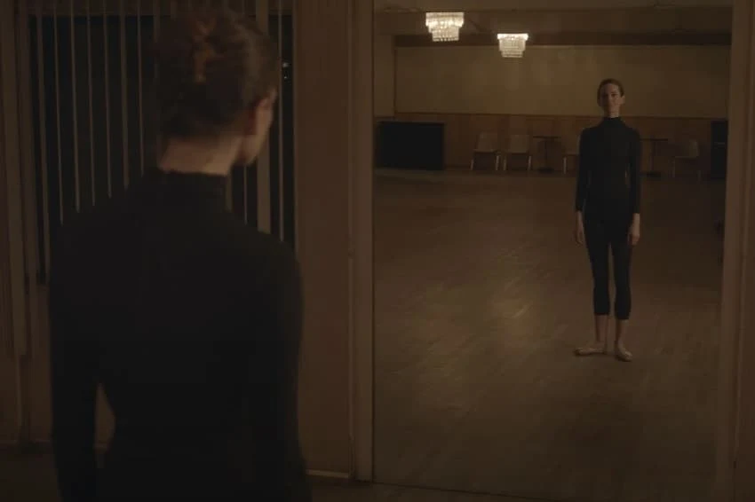 Короткометражка дня - Мистический фильм ужасов The Ballerina про муки творчества