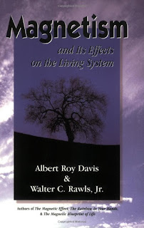 Magnetism_and_Its_Effects_on_the_Living_System_by_Roy_Davis_and.pdf