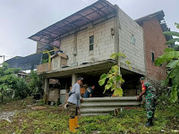 HUJAN DERAS DISERTAI ANGIN PUTING BELIUNG AKIBATKAN BEBERAPA RUMAH RUSAK DI DESA JIYU KECAMATAN KUTOREJO