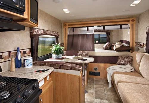 2009 Jayco Jay Feather EXP Travel Trailer | Roaming Times