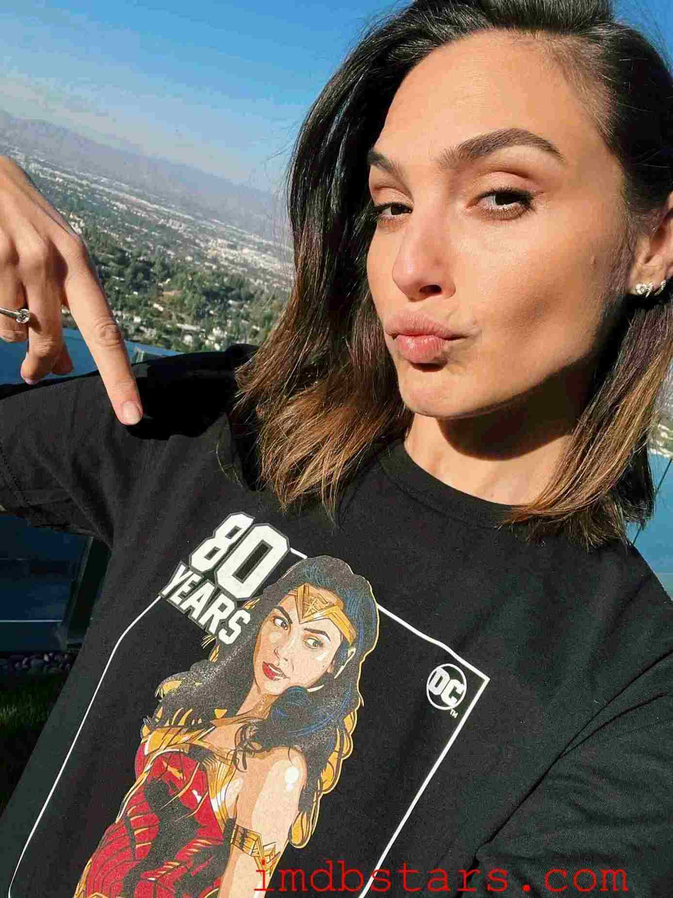 Gal Gadot Biography,Age,Height,Weight,Movies,Net Worth,Bf,Family&More