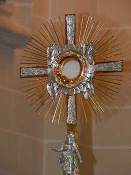 THE STATIONS OF THE HOLY EUCHARIST