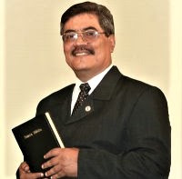 Pastor Misionero Enrique Montoya