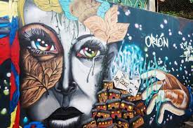 Graffitti Art in Communa 13 Neighborhood. photo by wikipedia