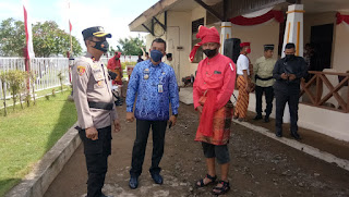 Kapolsek Somba Opu Gowa Pantau Jalannya Kegiatan Ziarah Kubur Dalam Rangka Hari Pahlawan 