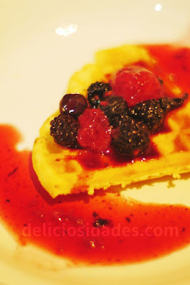 deliciosidades gofre con frutos rojos