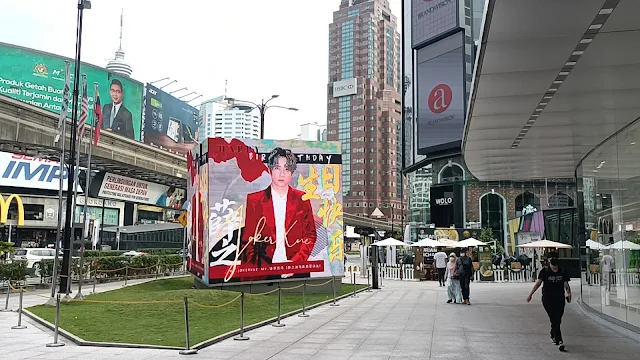 Fans Support Ad Joker Xue 薛之谦应援广告  Malaysia Bukit Bintang Giant Cube LED Screen Advertising