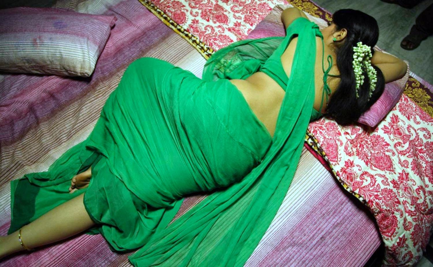 Shravya Hot Navel Show In Green Saree From The Movie Love U Bangaram Hq