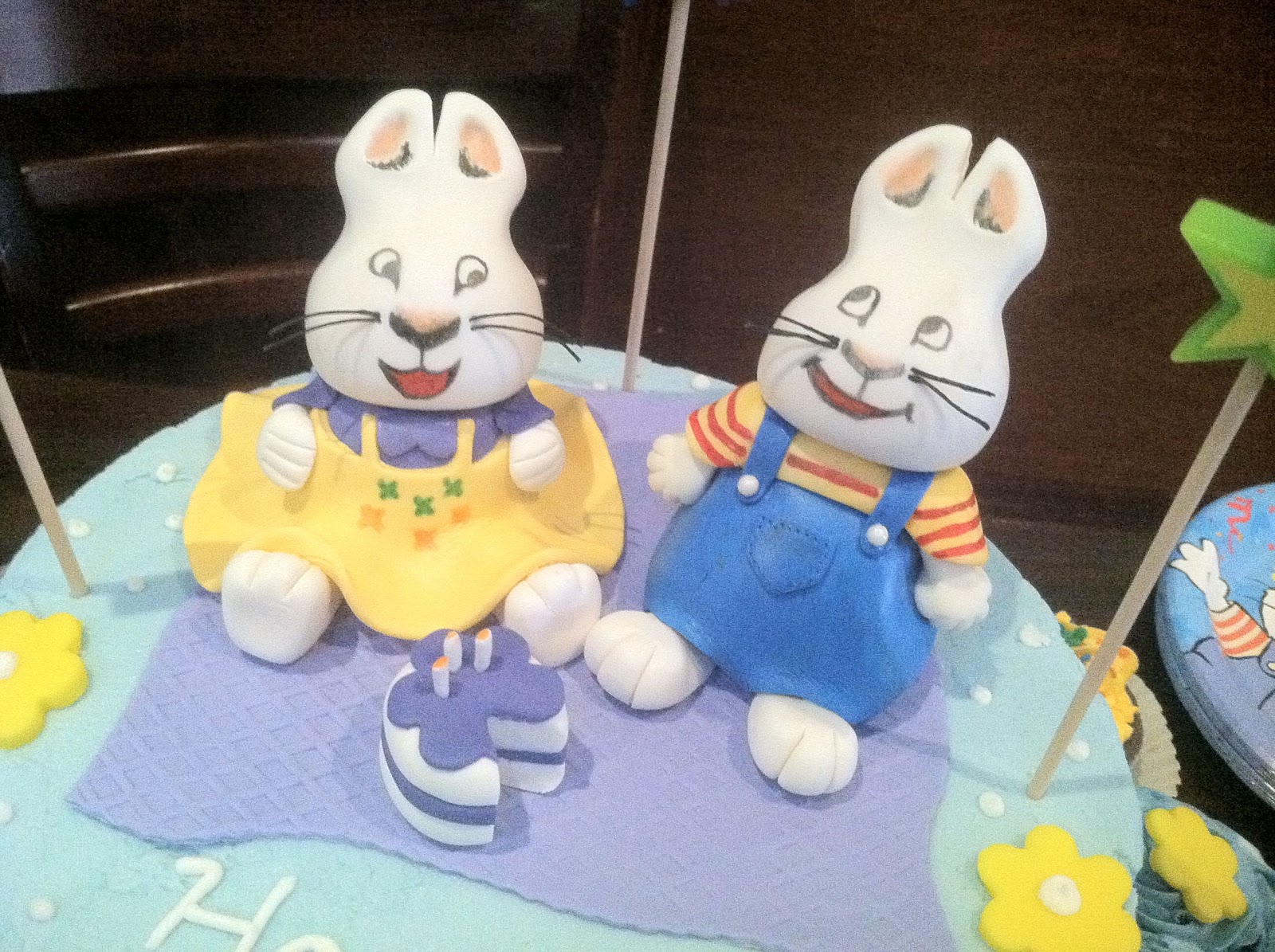 max and ruby cake