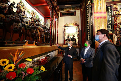 文化部長李永得訪視國定古蹟大龍峒保安宮  感謝無私保存、傳承文化資產