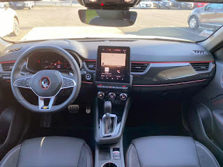 RENAULT ARKANA INTERIEUR